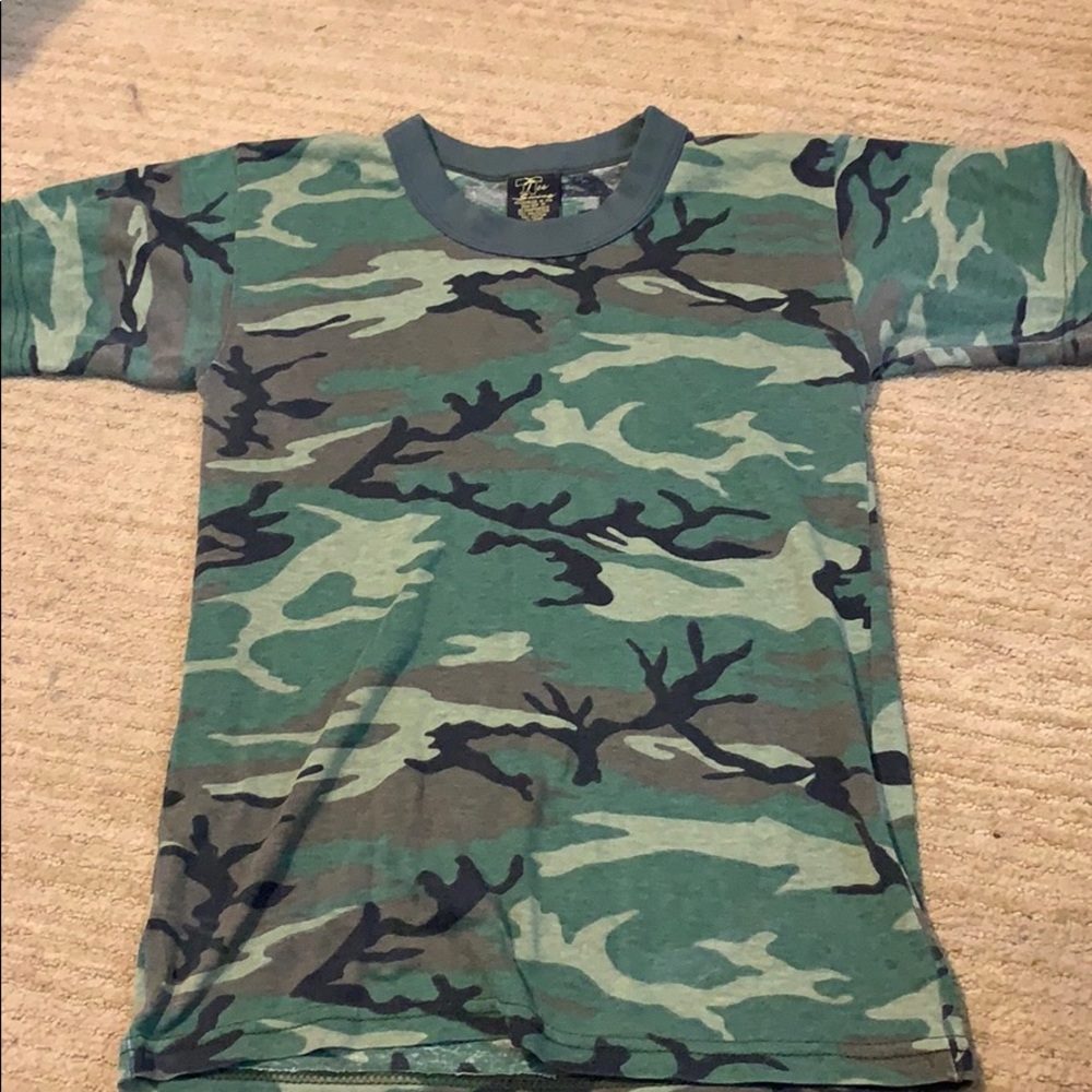 Camouflage tee shirt